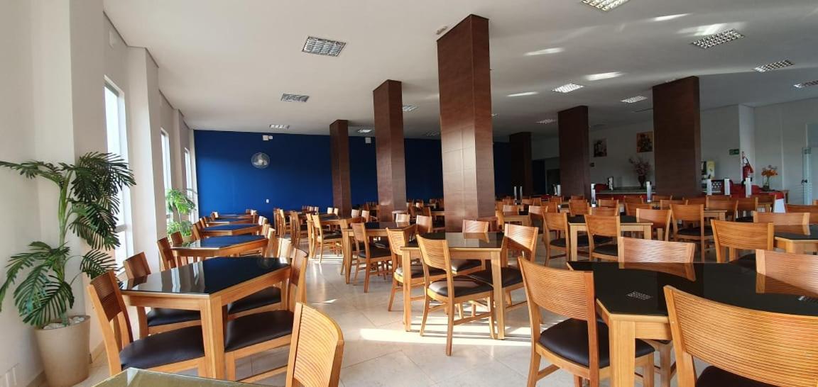 Golden Dolphin Grand Hotel - Mondial Tur Caldas Novas Exterior foto